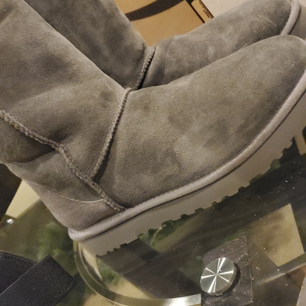 Ugg Class Ii Short Boot Size 10 - image 2